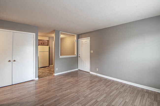 Foto del edificio - 807-A Golfview Place