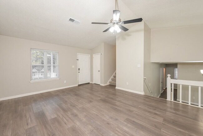 Foto del edificio - 5178 Scarbrough Ln