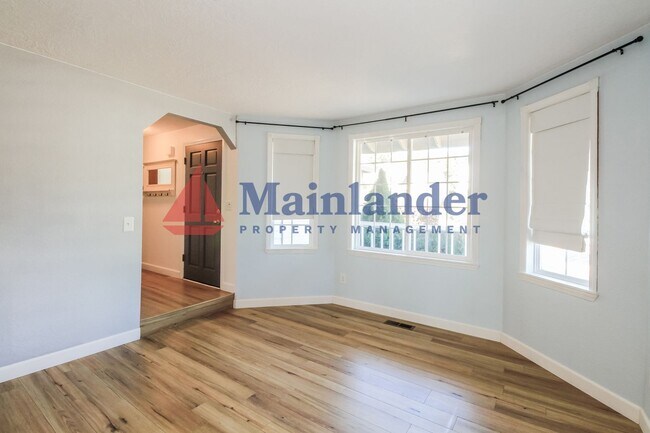 Foto del edificio - 13338 SW Shore Dr