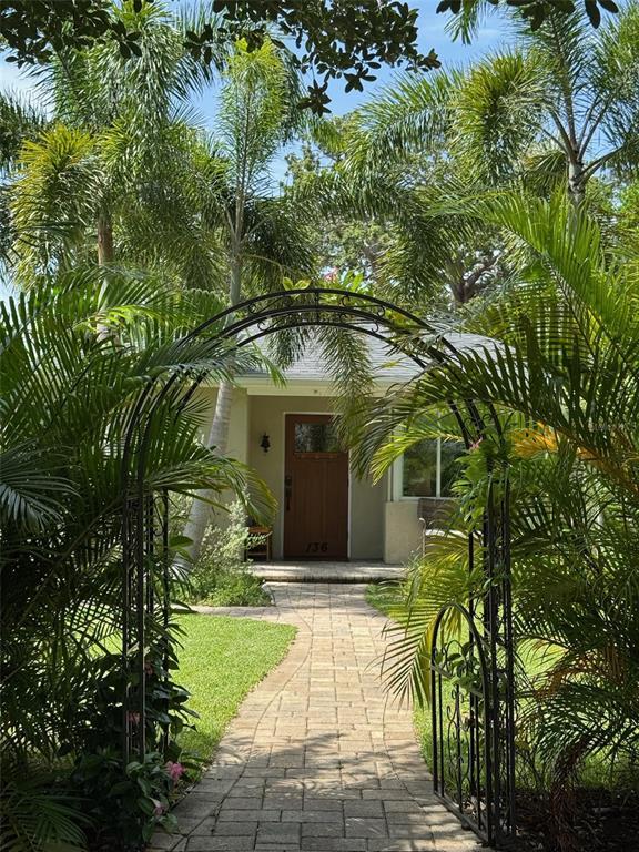 Foto principal - 136 25th Ave N