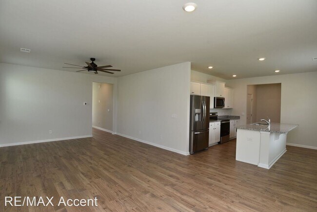 Foto del edificio - 4 br, 2.5 bath House - 192 Coby Lane