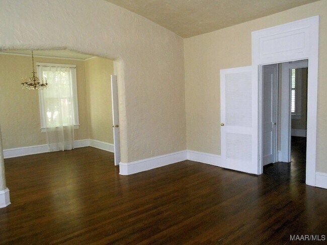 Foto del edificio - 1458 Watson St