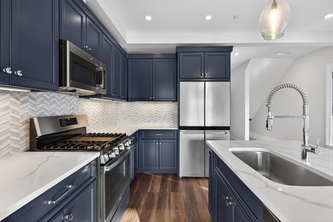 96 East Ave - Apt 6 - "Somerset" - Norwalk Green Living Properties