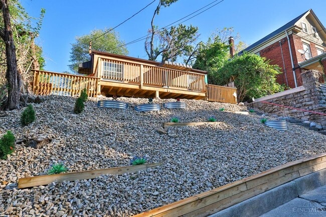 Photo - Two Bedroom Home for UC Students for This ...