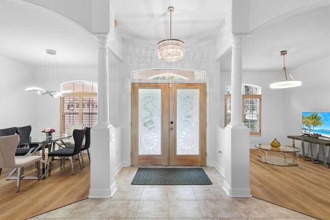 Foto del edificio - 4913 Three Oaks Blvd