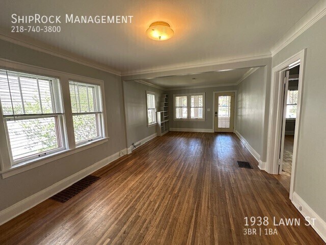 Building Photo - 1938 Lawn St