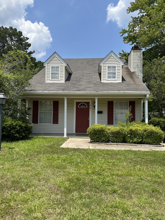 Foto del edificio - 541 Melton Dr