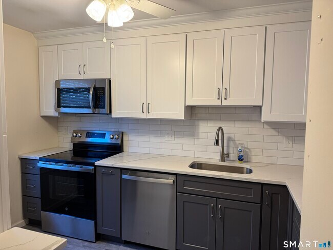 Foto del edificio - 53 Seaside Ave