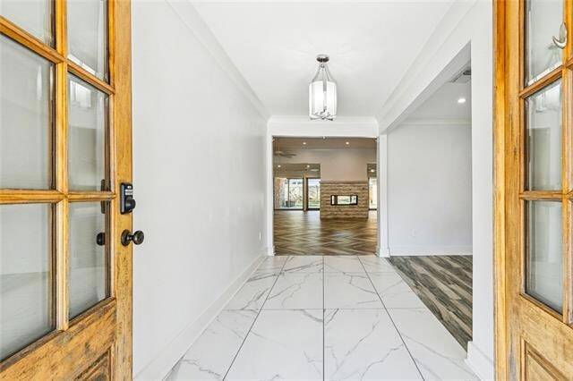 Building Photo - 33 Shenandoah St