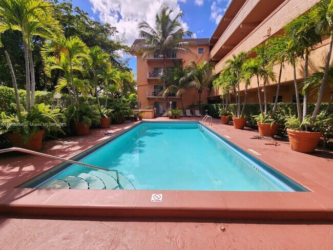 Foto del edificio - 8101 SW 73rd Ave