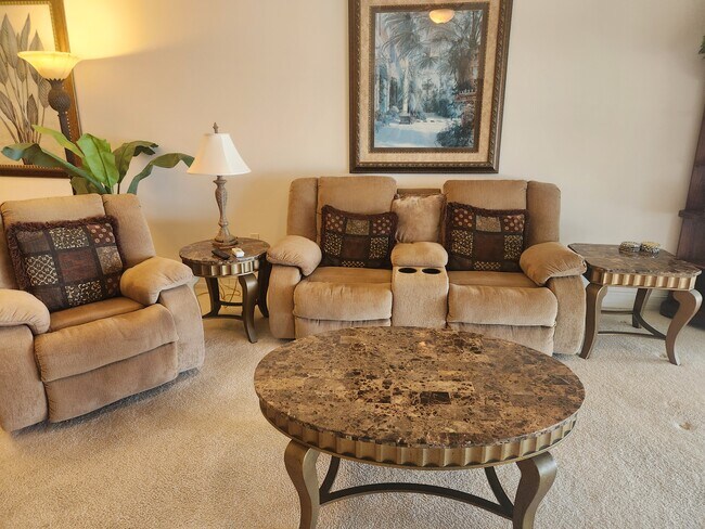 Sala de estar - 425 Pierce Ave