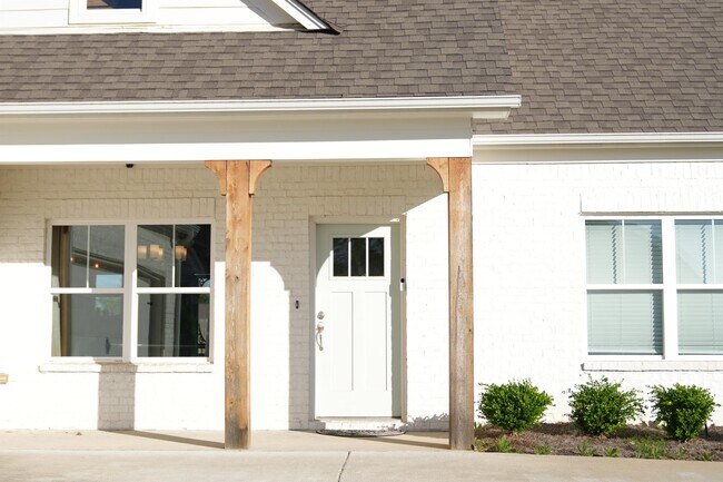 Foto del edificio - 1074 Camellia Ridge Dr