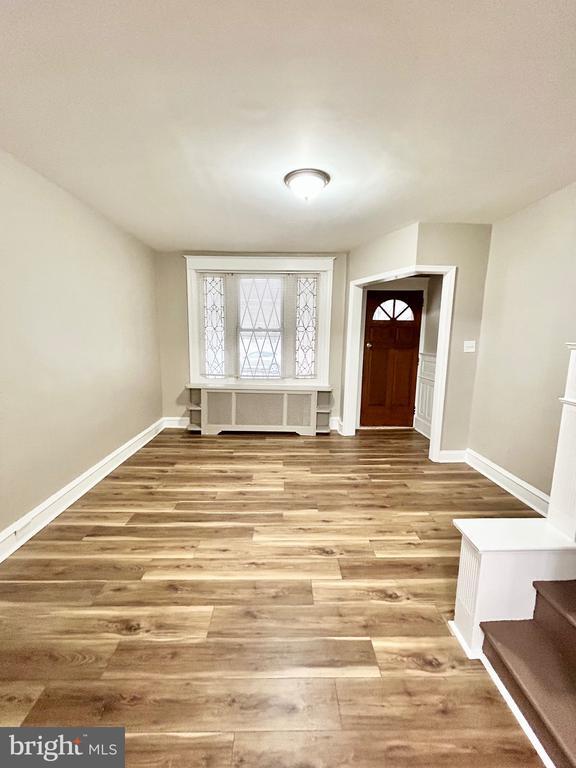 Foto del edificio - 306 Lindley Ave