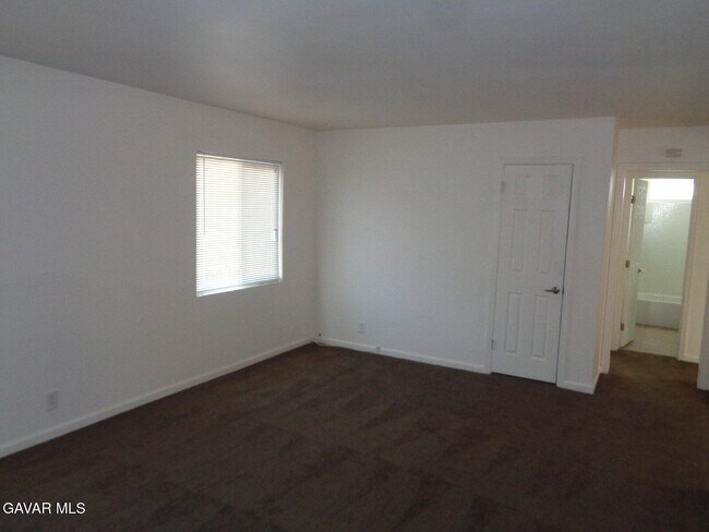 Foto del edificio - 44253 Beech Ave
