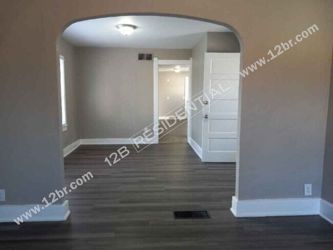 Foto del edificio - Nice 2-Bed 1-Bath Upper Duplex near Downto...