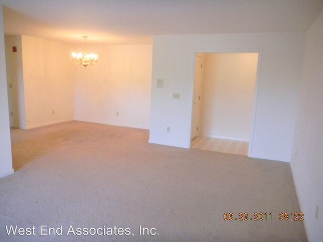 Building Photo - 938 Cold Spring Rd