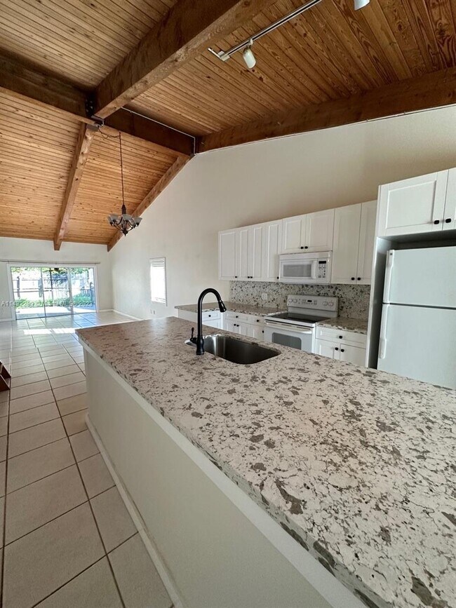 Foto del edificio - 13521 SW 102nd Ln