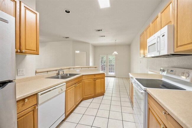 Foto del edificio - 21513 Pershing Ave