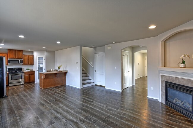 Foto del edificio - Spacious Craftsman Style Home - Pet Friendly!