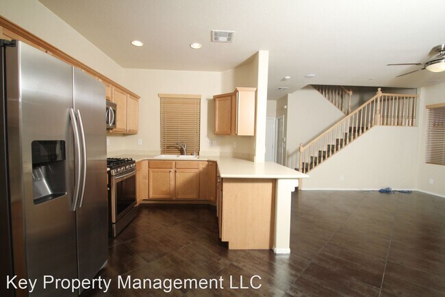 Building Photo - 3 br, 2.5 bath House - 1132 Via Milan