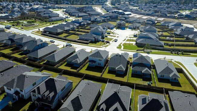 Foto del edificio - 15317 Dapple Blf Ln