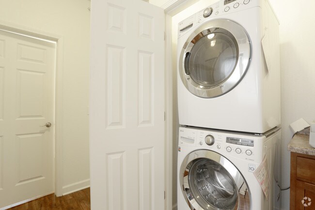 2 Bedroom Alternate - Laundry - Prestwick Point Apartments