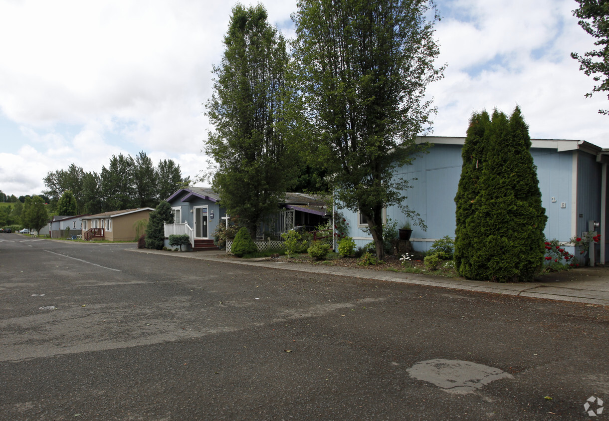Building Photo - Blue Lake Village MHC