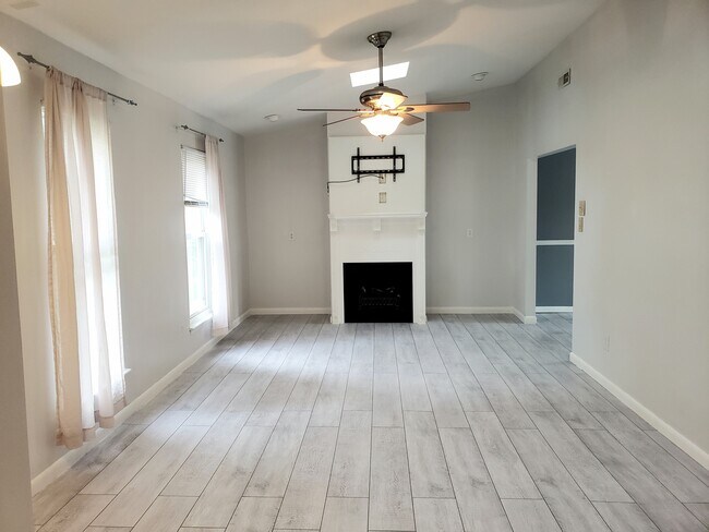 Foto del edificio - 1104 Parks Ave