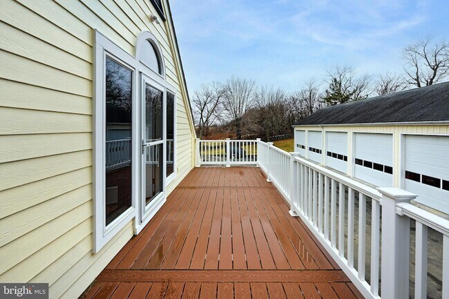 Foto del edificio - 2211 Hatchers Mill Rd