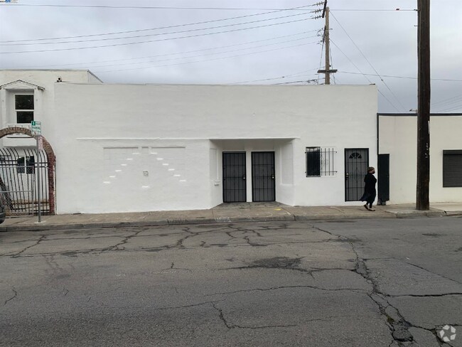 Building Photo - 11070 San Leandro St