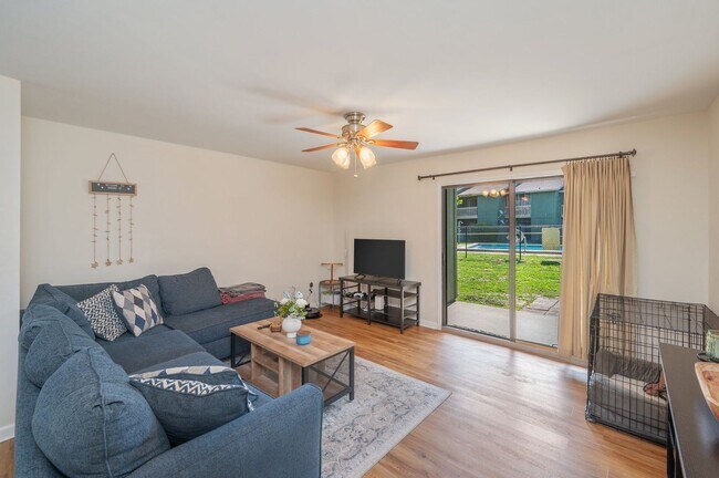 Foto del edificio - Stunning 2 Bedroom Townhouse in Fort Walto...