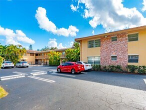 Building Photo - 8704 NW 35th St