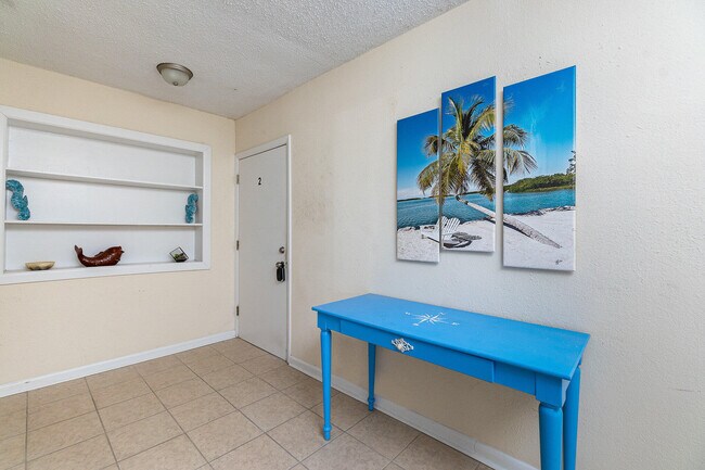 Building Photo - 5275 US-1