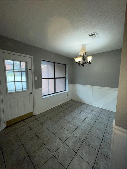 Building Photo - 723 Pebble Beach Dr