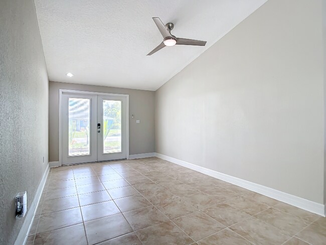 Foto del edificio - 3255 Jamestown St
