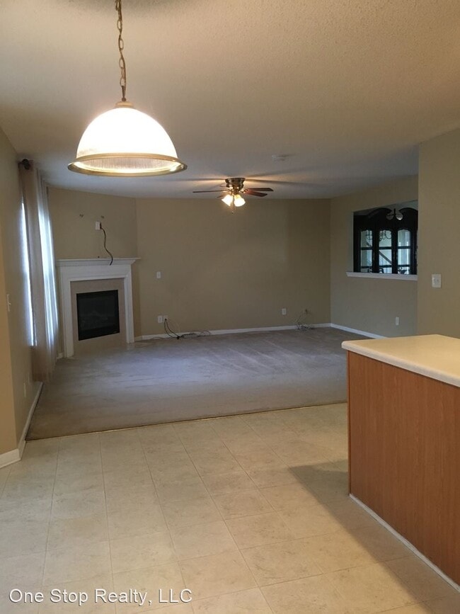 4 br, 2.5 bath House - 11 Windriver Trl photo'