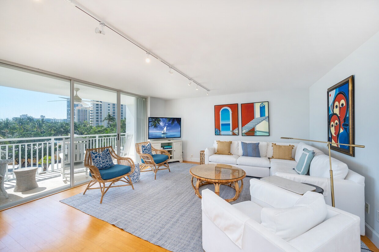 Foto principal - 615 Ocean Dr