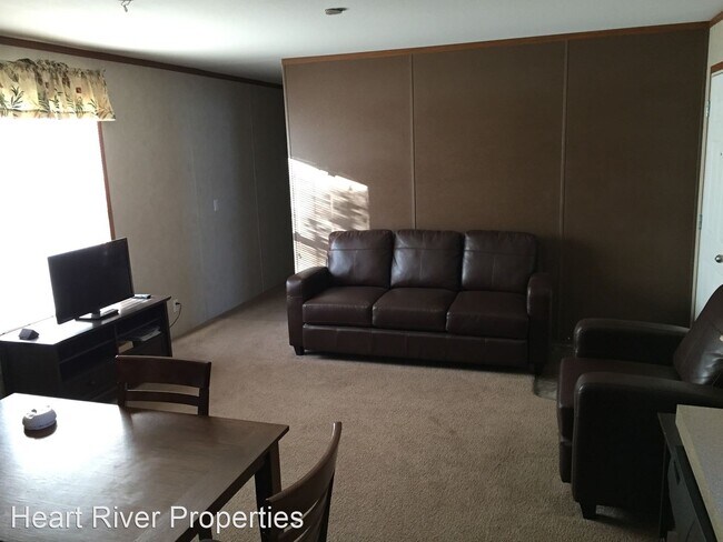 Building Photo - 4 br, 2 bath House - 216 2nd St SW