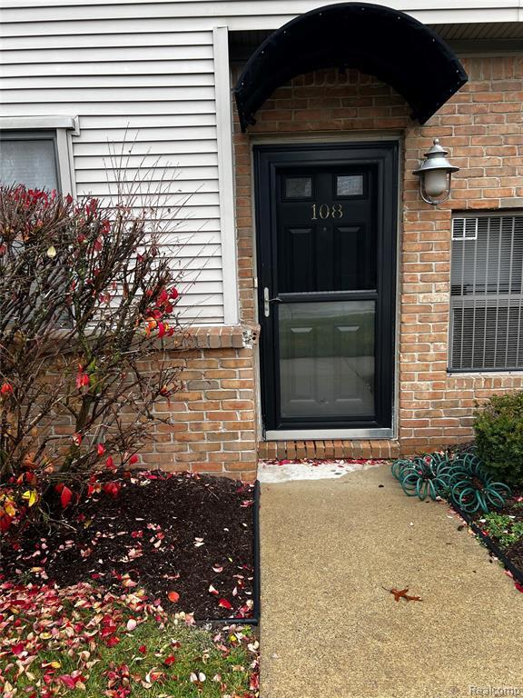 Building Photo - 21954 Morley Ave