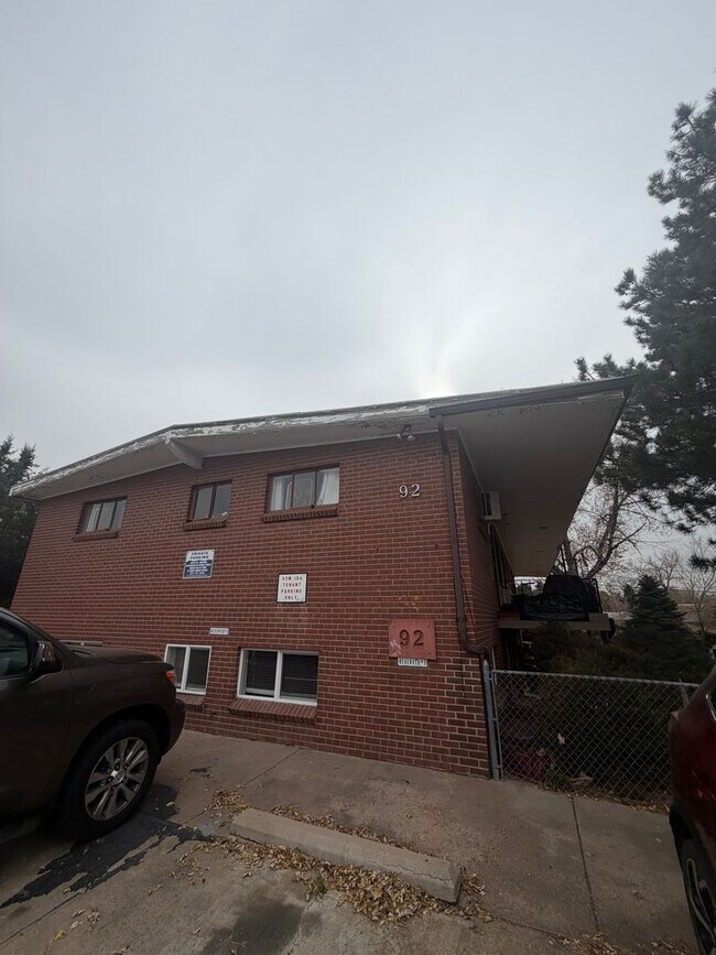 Building Photo - 92 W Ida Ave