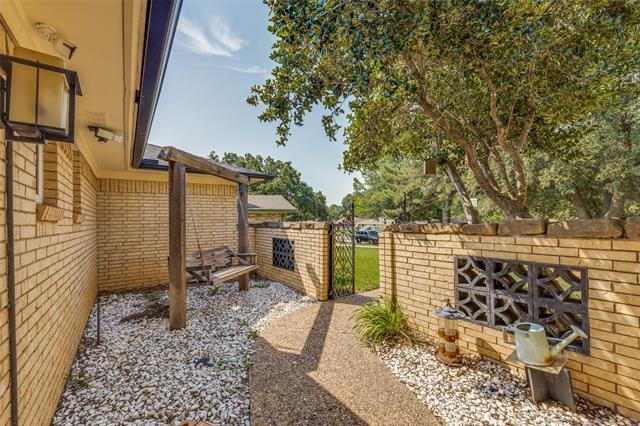 Foto del edificio - 1821 E Cedar Elm Dr