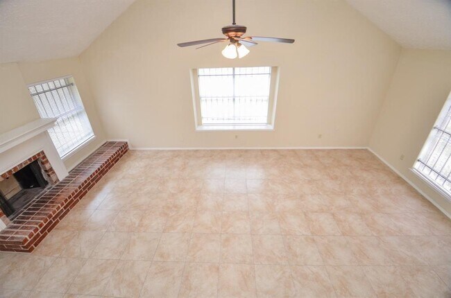 Building Photo - 2835 Dove Country Dr