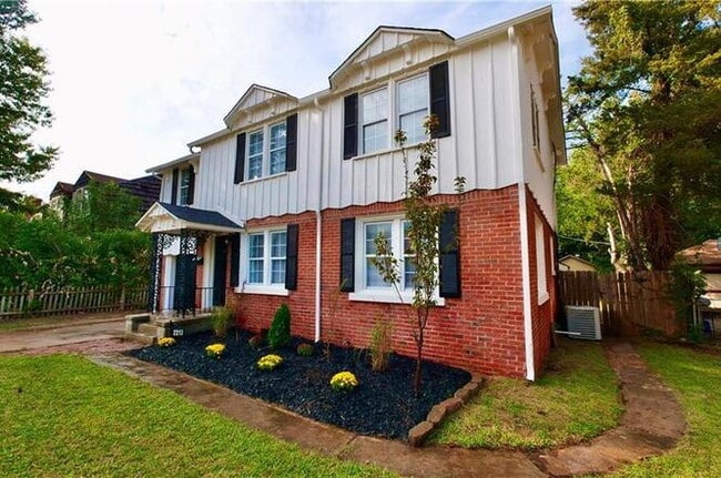 Photo - This is where timeless style meets today's conveniences. Apartment