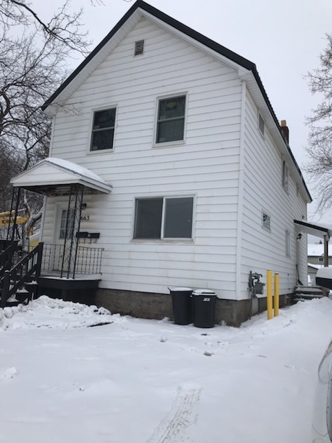 Building Photo - 663 court st
