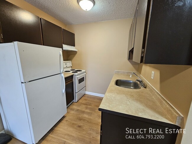 Building Photo - 33924 George Ferguson Way