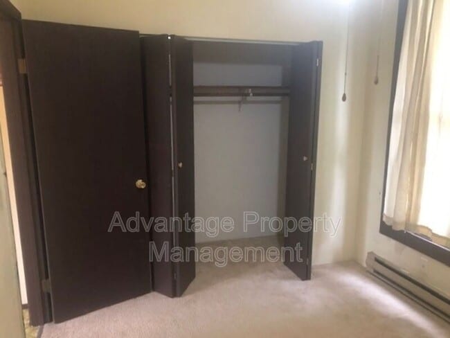 Building Photo - 522 SW Calapooia St