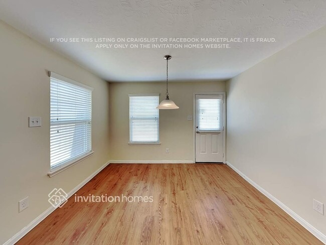 Building Photo - 18818 Dennington Dr