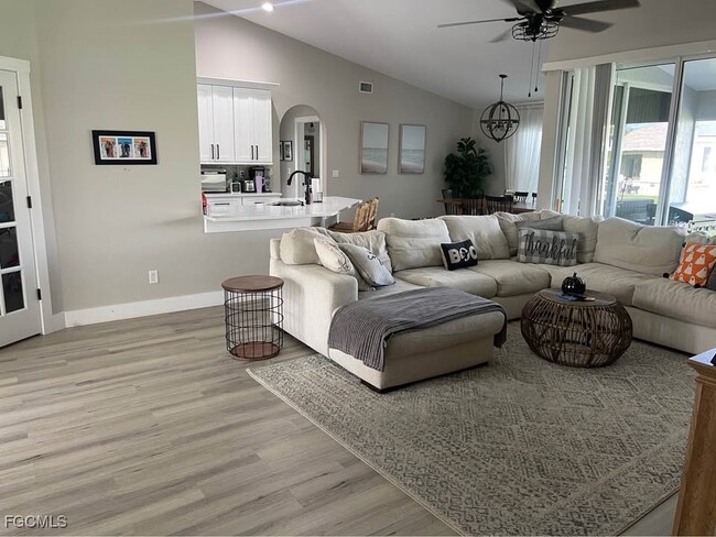 Building Photo - 1229 SW 29th Terrace