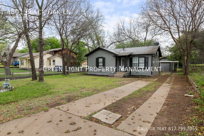 Foto del edificio - 4801 Black Oak Ln