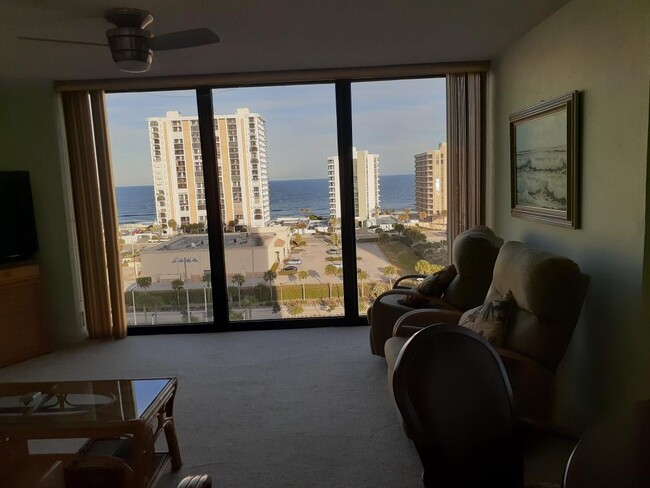 Foto del edificio - 1 Oceans West Blvd